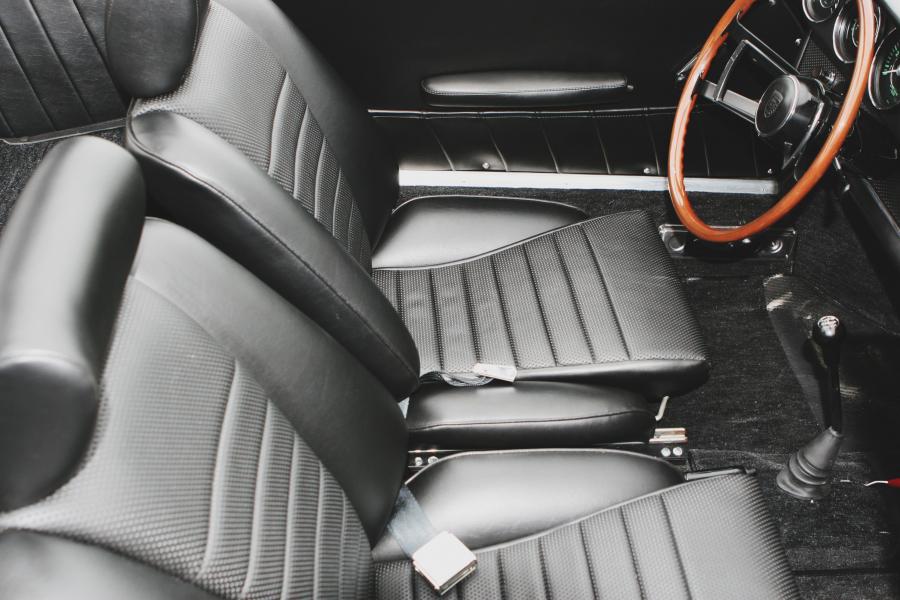  Porsche 911 S Soft Window Targa 1967 года  (фото 12 из 18)